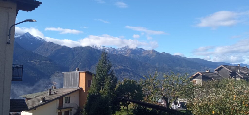 documentos necessários para morar em Teglio, na italia